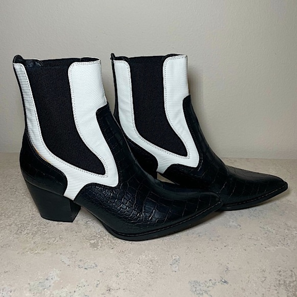 Coconuts by Matisse Black/White Duo Chelsea Cowboy Ankle Boots